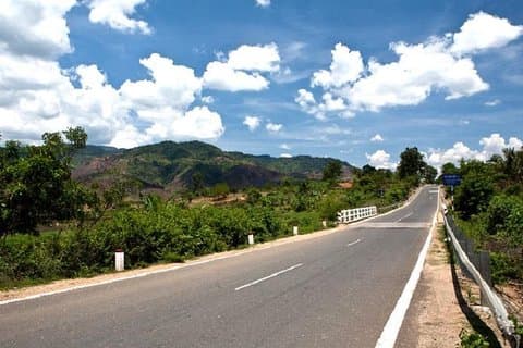 Montar en moto de Hoi An a Hue 3 días desde Hoi An