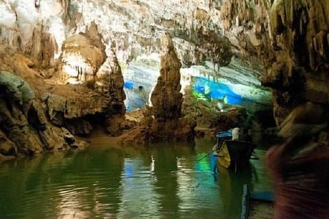 Grotte de Phong Nha et grotte du Paradis de Dong Hoi