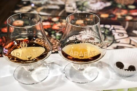 エレバン ブランデー工場:アルメニア ブランデー テイスティング ツアー