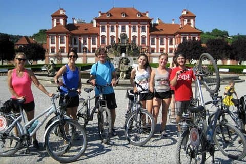 River & Park Bike Tour zum Schloss Troja (private Kleingruppen)