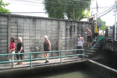 Utforsk Real Bangkok By Foot