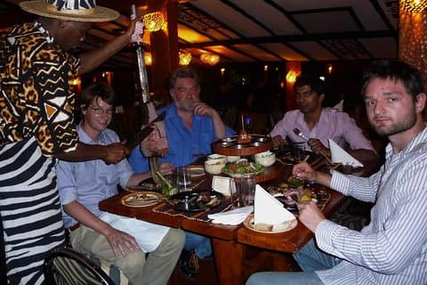 Carnivore Restaurant: una singular experiencia de comida en Nairobi