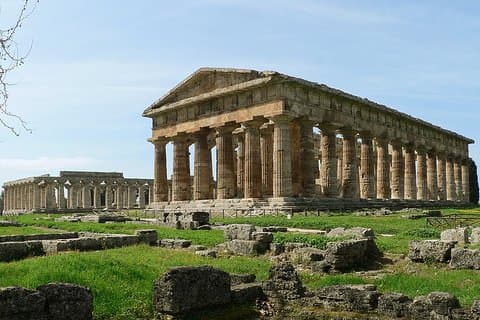 Sla de wachtrij Private Tour of Paestum over met een lokale gids