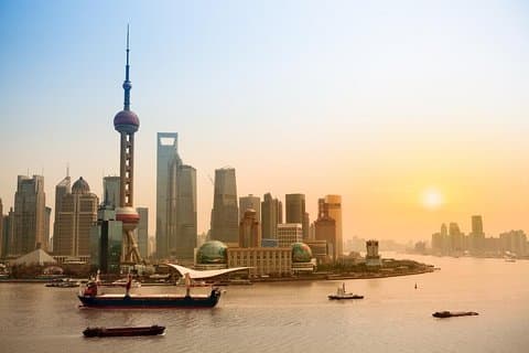 Shanghai privat transport fra flyplasser til cruisehavner på engelske tjenester