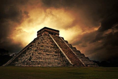 Tour VIP til Chichén Itzá, Valladolid og en Real Mayan Cenote fra Cancun