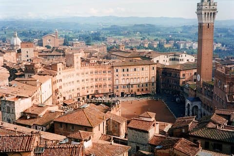 Siena incluye 2 bodegas y almuerzo en el país de Chianti desde Florencia