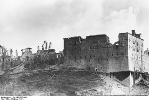 WO II SLAGVELDEN: Montecassino en Rapido River vanuit Rome