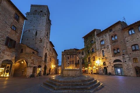 TOUR PRIVADO San Gimignano y Volterra desde FLORENCIA