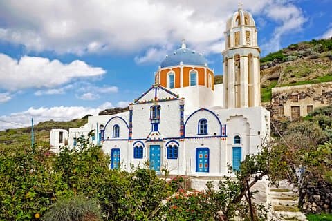 Île de Thirassia : Visite privée de 6h avec déjeuner au départ de Santorin