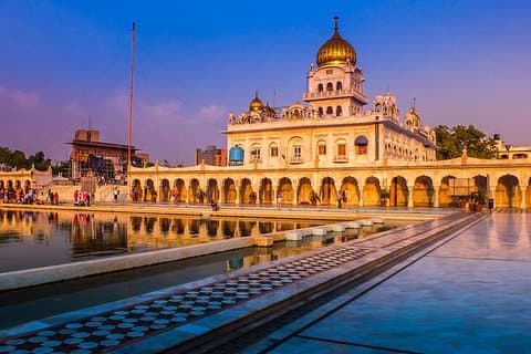Tour privato dei templi e dei siti spirituali della vecchia Delhi