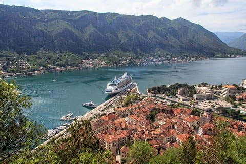 Luxe Perast en Njegusi Village Tour