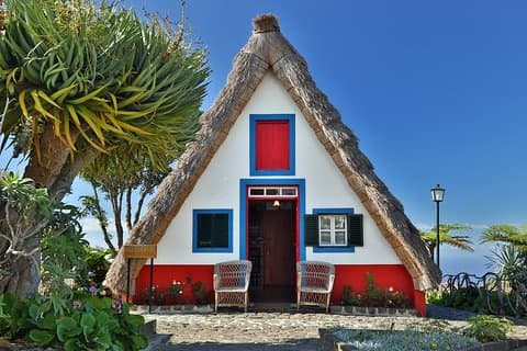 Excursão pela Grande Ilha da Madeira - Porto Moniz e Santana