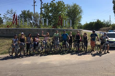 Private Bike Tour to Milestii Mici Winery with wine tasting and lunch