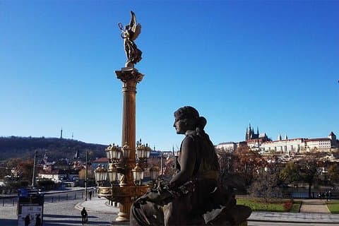 Tour privato di architettura di mille anni a Praga