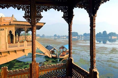 Kashmir Private Tour - an ultimate abode of heaven