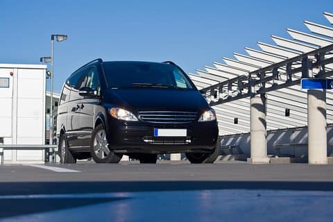 Shared Shuttle between Florianópolis Airport and Hotel with optional City Tour