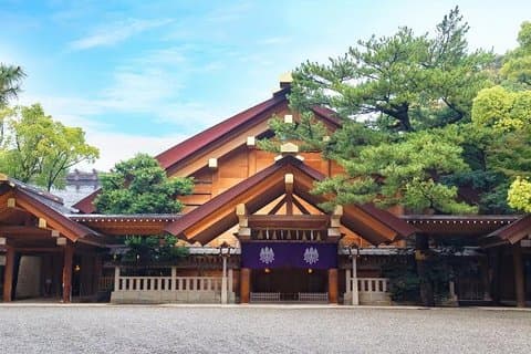 Tour guiado de medio día (AM) al santuario de Atsuta y al jardín Shirotori en Nagoya