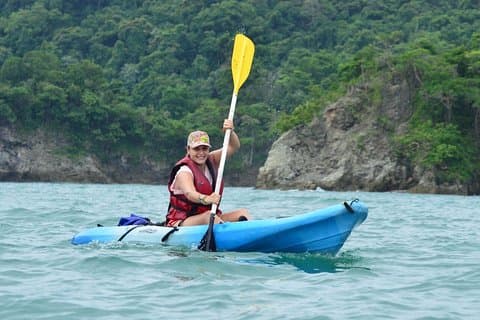 Kayak et snorkeling dans l’océan à Manuel Antonio