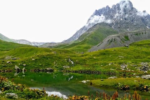 Privétour naar Kazbegi en Juta vanuit Tbilisi