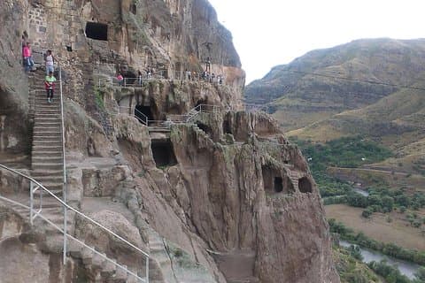 Tour a Vardzia Rabat Castel y Borjomi desde Tbilisi