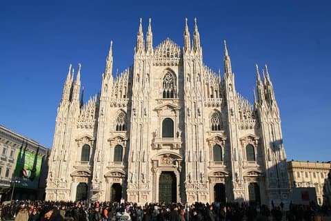 Day Trip to Milan from Stresa