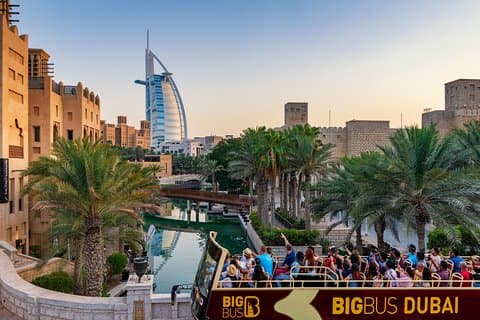 Big Bus Dubai e Abu Dhabi Bilhete Twin City : Hop-On Hop-Off Tours