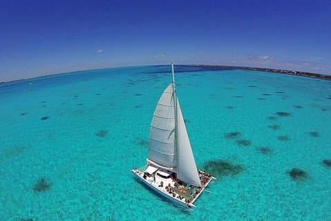 Katamaran-Abenteuer in Cancun