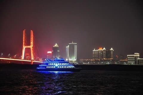 Nanchang Night River Cruise Tour med Shengjin Tower Food Street Tasting Experience