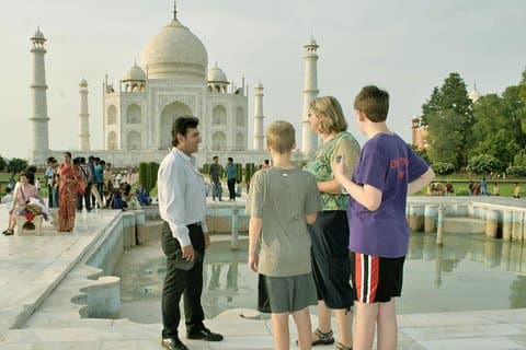 Delhi Agra Delhi: Samme dagstur med luksusbil.