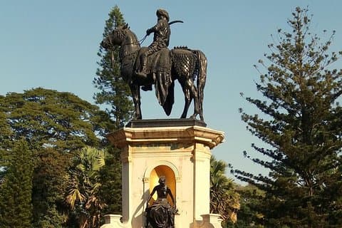 Paseo por el patrimonio del parque botánico Lalbagh