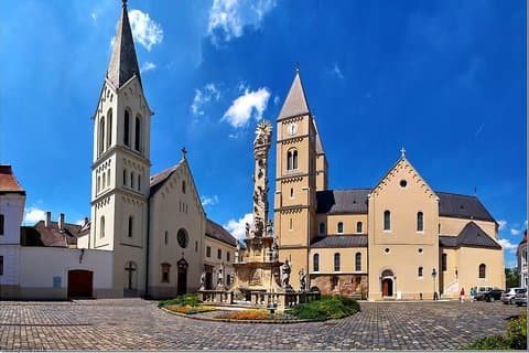 Privat Szekesfehervar og Veszprem dagstur
