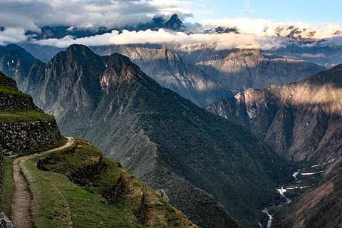 2-Day Sacred Valley of the Incas and Machu Picchu Tour