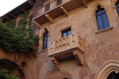 Ontdek de Stad van Romeo & Julia: Wandeltocht door Verona