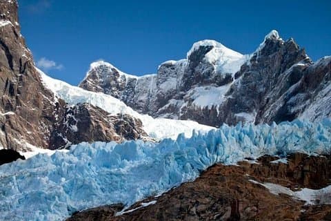 Navigation en bateau vers les glaciers Balmaceda et Serrano depuis Puerto Natales