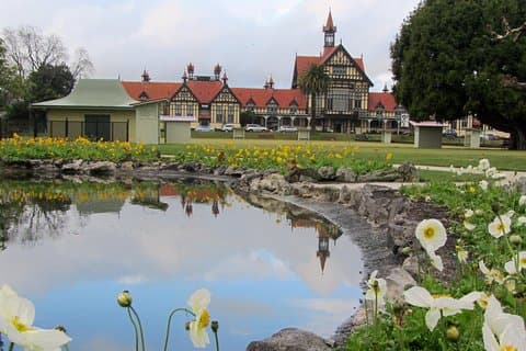 Visite privée de 3 jours : Hobbiton, Hamilton, Rotorua & Waitomo Caves