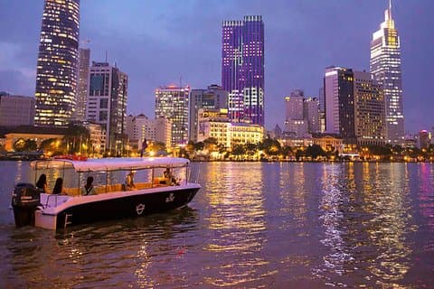 Sunset cruise og Saigon om natten tur