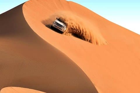 Private ganztägige Liwa-Safari im leeren Viertel mit Mittagessen
