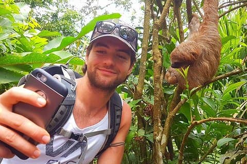 Sloth Discovery, Río Celeste & Coffee–Cacao Journey