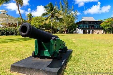 Evite as filas: tour guiado e experiência de degustação de rum