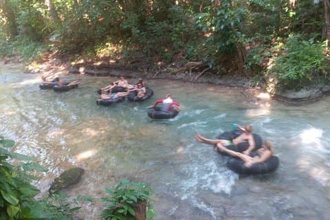Combo Blue Hole e River Tubing di Ocho Rios