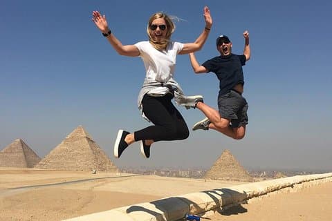 Kairo uppehåll Privata turer Giza-pyramiderna och sfinxen Kameltur och lunch