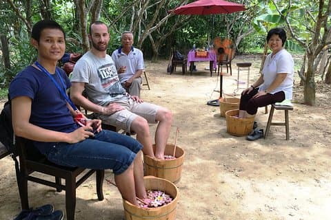 Tour privato della città di Hue - Cultura - Storia - Gastronomia - Giro in bicicletta