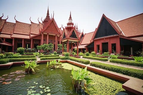 Tour Privado pela Cidade de Ícones de Phnom Penh