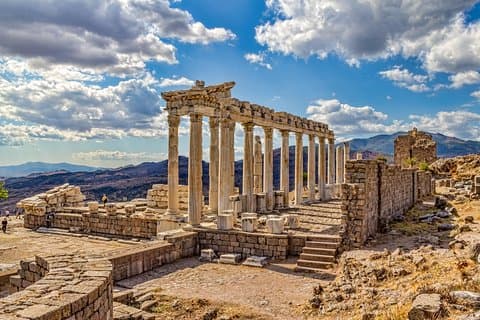 Excursión de un día para grupos pequeños de Pergamum y Asklepion desde Izmir