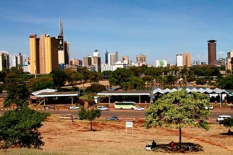 Nairobi-tour van een hele dag met Carnivore Restaurant, Blixen Museum, Giraffe Center,
