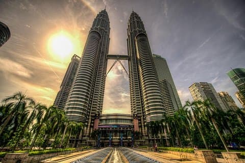 Private Tour : Wonders of Kuala Lumpur with Petronas Twin Towers