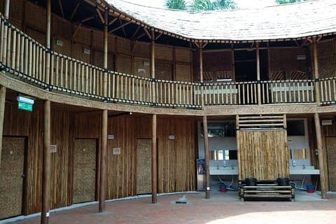 Hakka Village no Tadom Hill Resort - Plataforma de Mergulho, Balanço de Água e Baloiço Tarzan