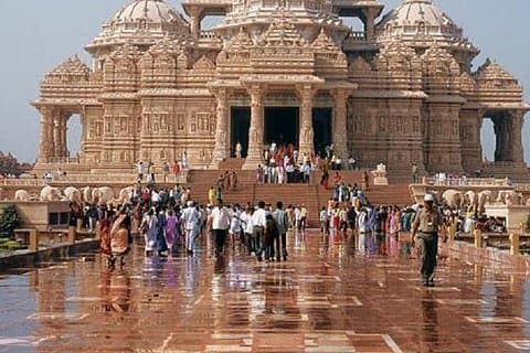 Visite du temple de Delhi en véhicule privé