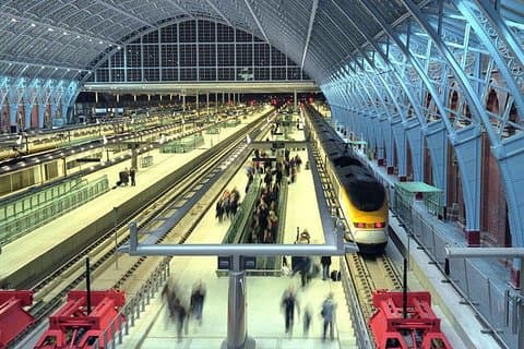 Privat London ankomstoverførsel - St. Pancras Eurostar Station til indkvartering