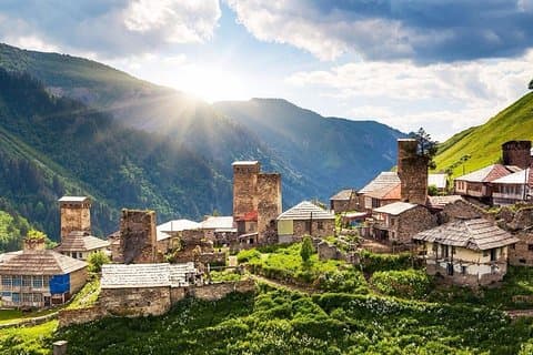 Tbilisi, Kutaisi, Mestia - Três dias incríveis da sua vida